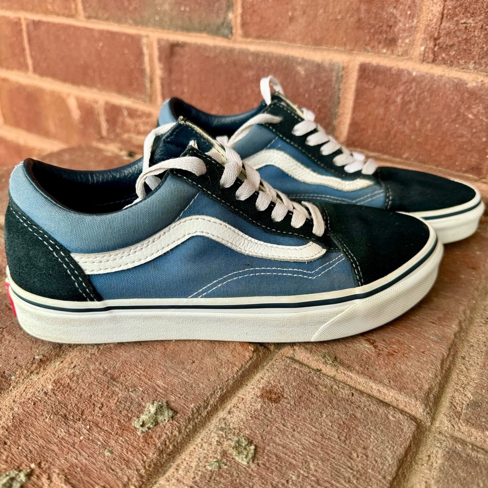Vans Old Skool Shoe Navy and Blue